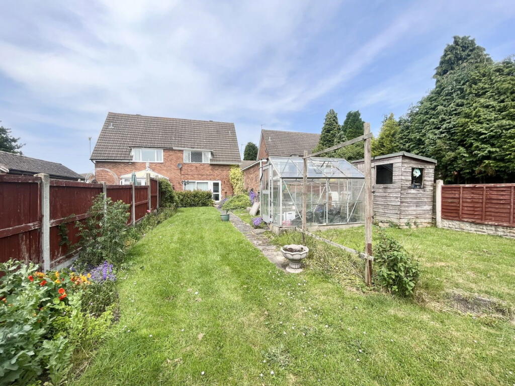 Chelmar Drive, Pensnett, Brierley Hill, DY5 4QE photo 2