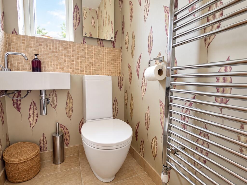 House in Nailsea, North Somerset - More