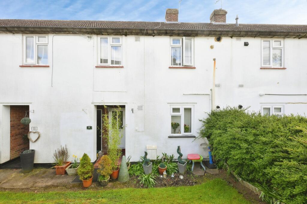 Main image of property: Hawbush Close, Welwyn, Hertfordshire, AL6