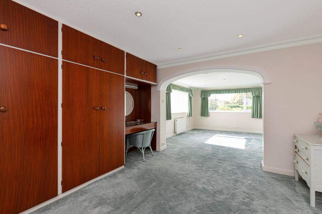 House in Kirklees, Mirfield - View 4