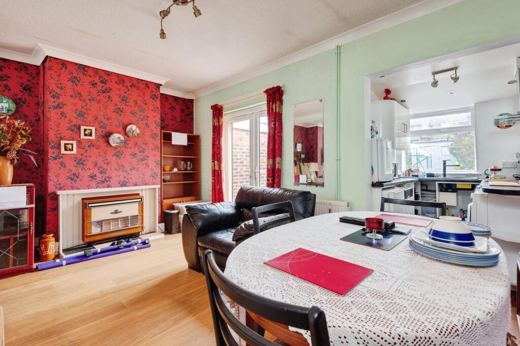 House in St Helens, Liverpool City Region - More