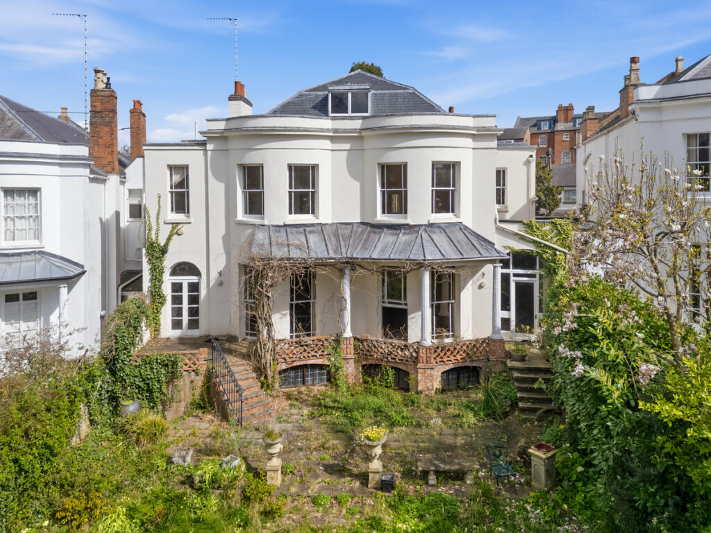 Main image of property: Clarendon Crescent, Leamington Spa, Warwickshire CV32 5NR