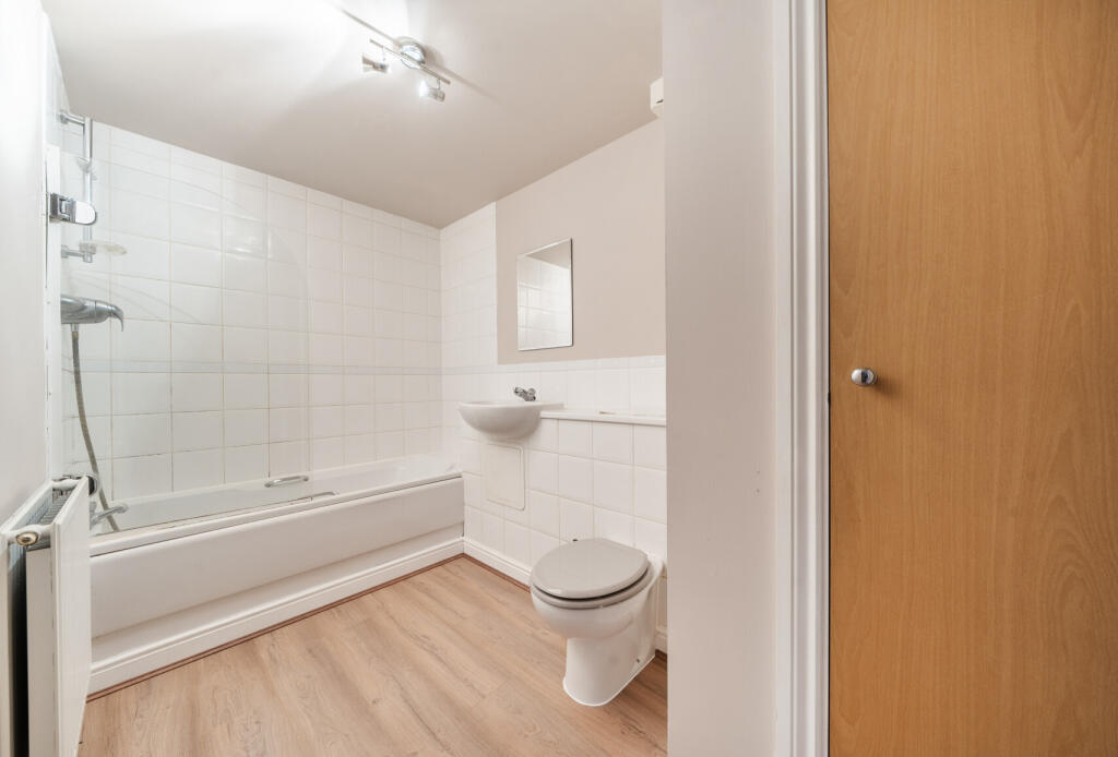 Apartment in Tunbridge Wells, High Brooms, St James - View 4