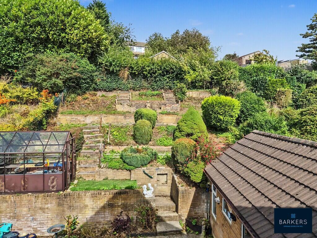 House in Wakefield - More