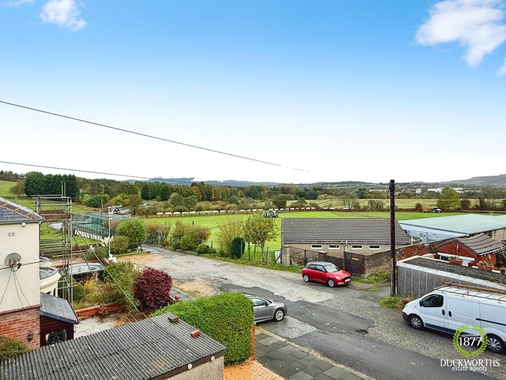 Blackburn Road, Oswaldtwistle, BB5 photo 2