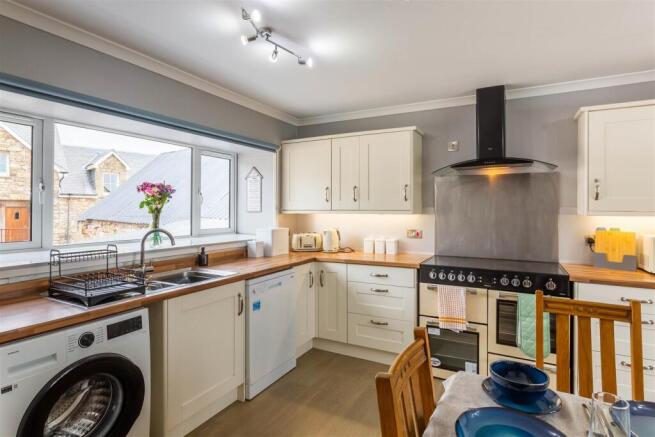 Dining kitchen