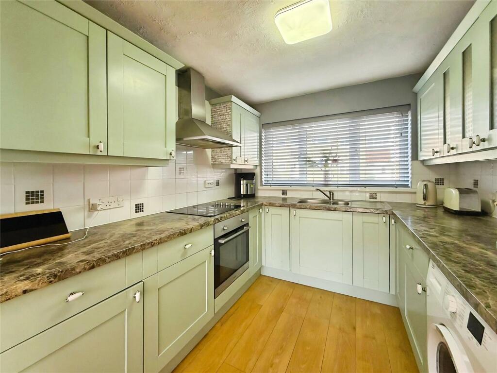 Swaledale, Bracknell, Berkshire, RG12 - View 2