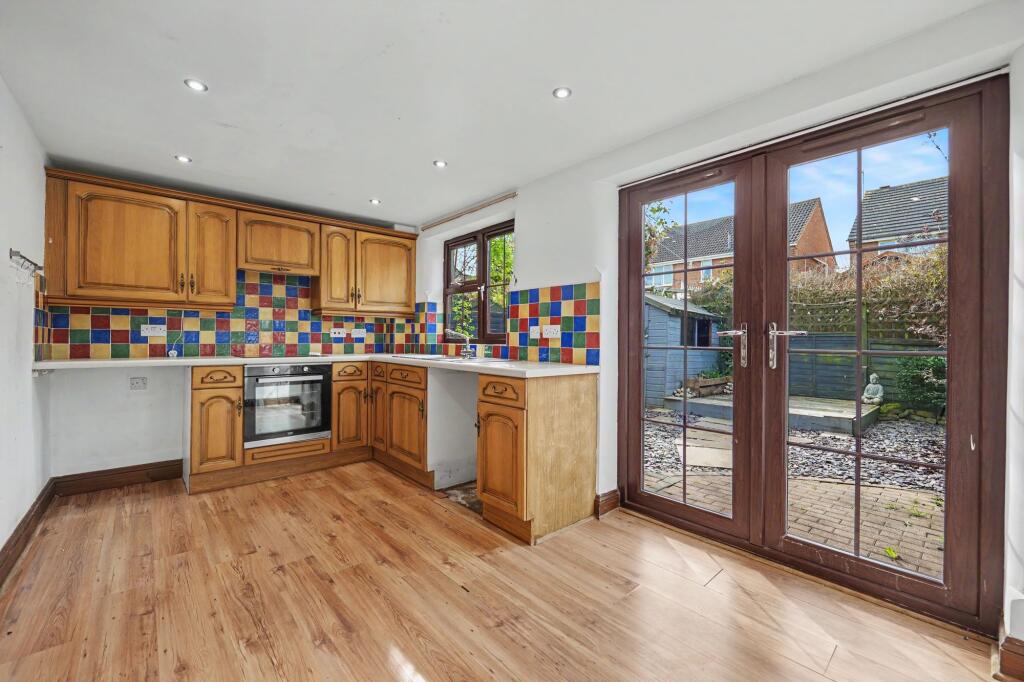 Rugby Close, Market Harborough, LE16 - View 2