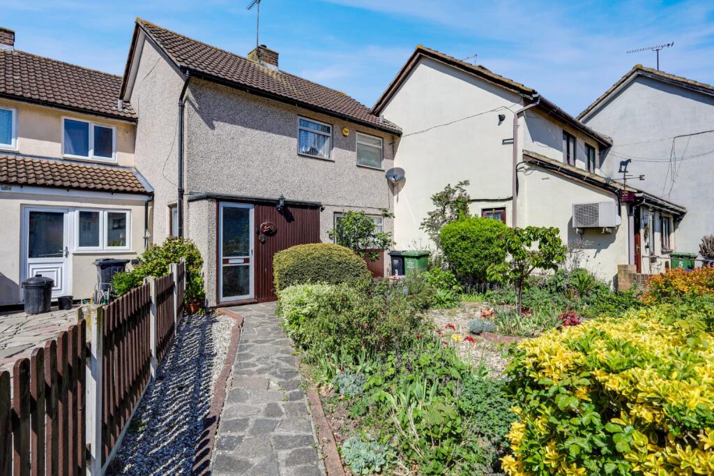 Main image of property: Quilters Close, Basildon, Essex, SS14