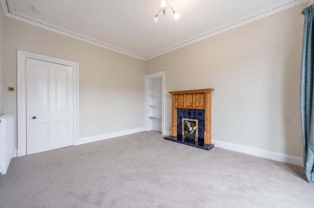 Apartment in Milngavie, South Mains, East Dunbartonshire - View 3