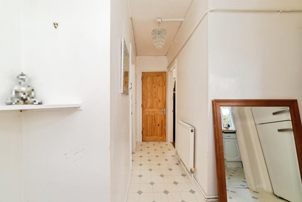 Hawbush Close, Welwyn photo 5