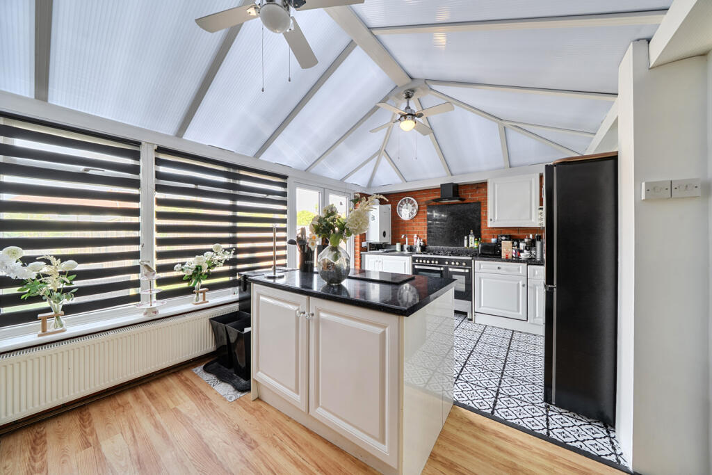 House in London - View 5