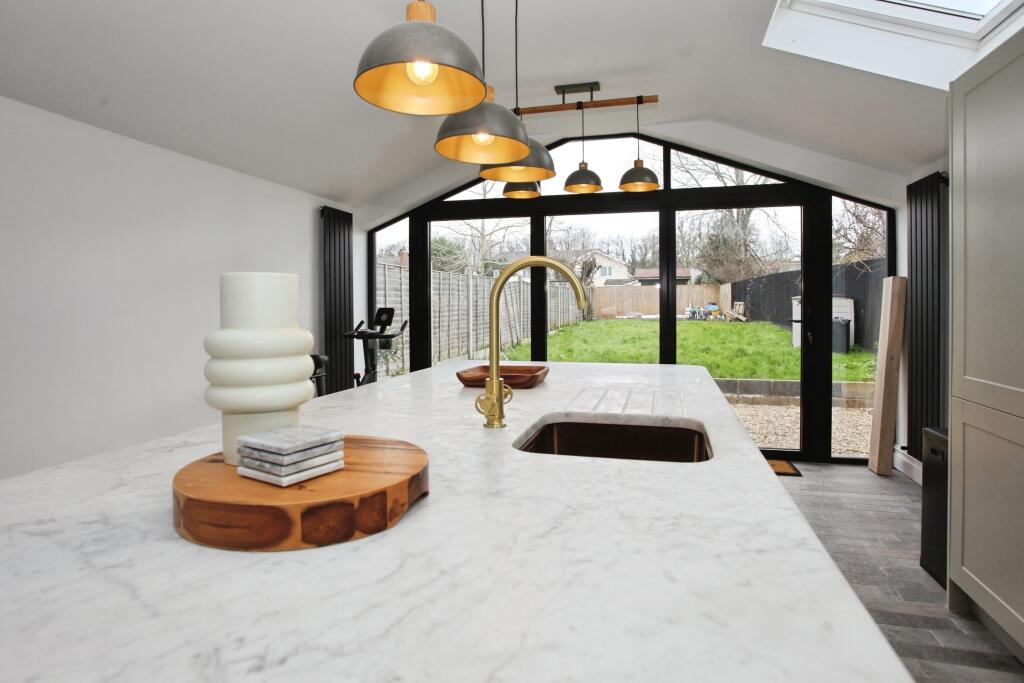 Main image of property: Crossway, Rogiet, NP26