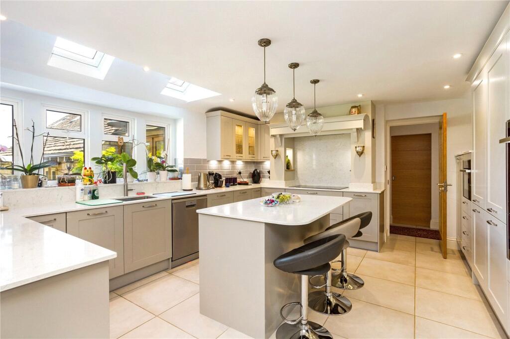 Ullenwood, Cheltenham, Gloucestershire, GL53 photo 4