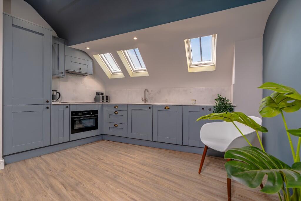 Main image of property: Flat 5, 11 High Street, Bristol, BS9