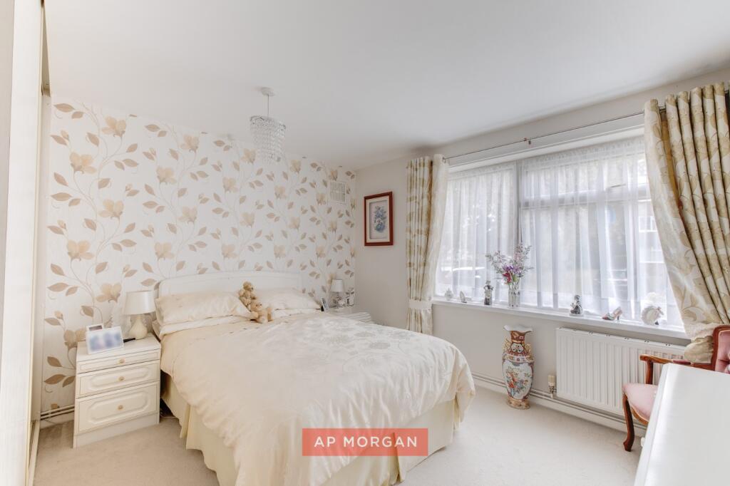 Apartment in Birmingham, Sheldon - More