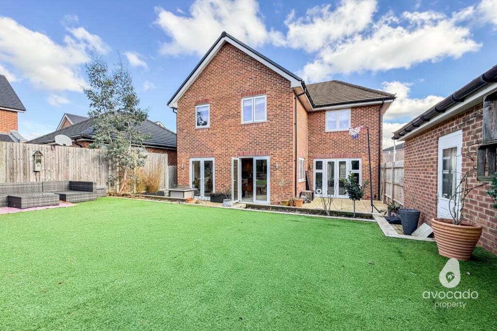 Elisha Close, Spencers Wood, RG7 - View 5