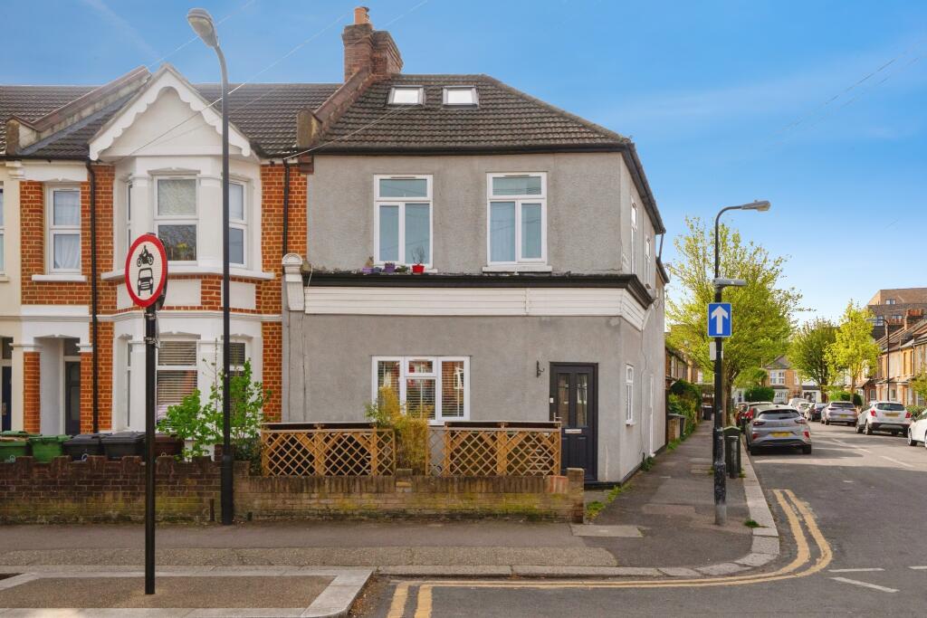 Main image of property: Havant Road, London, E17