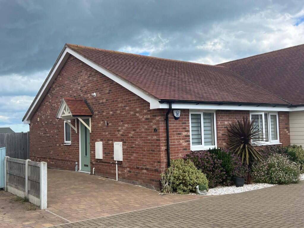 Main image of property: Farm Close, Frinton-On-Sea, Essex, CO13