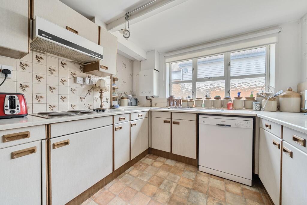 House in Tonbridge - View 3
