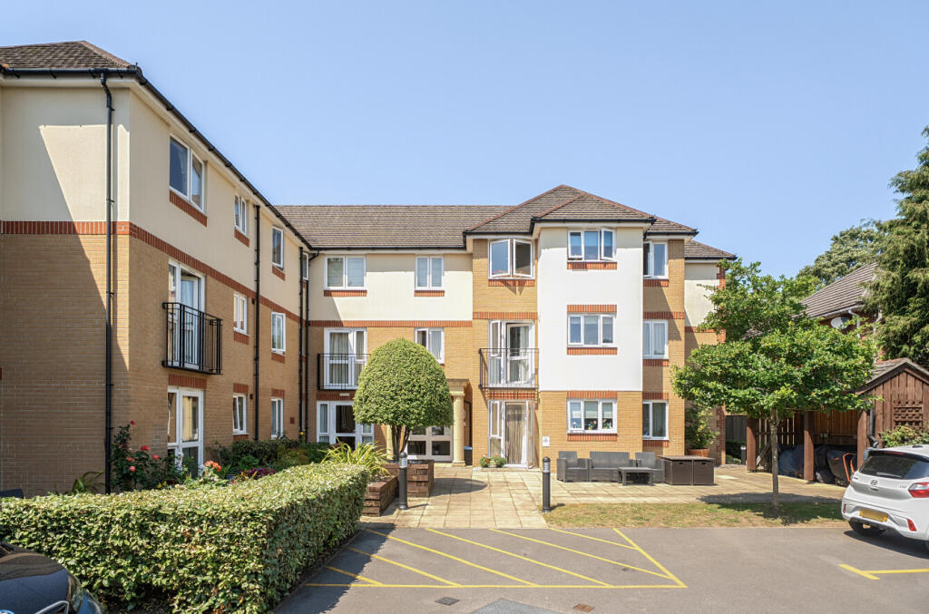 Main image of property: West End Road, Bitterne Village, Southampton, Hampshire, SO18