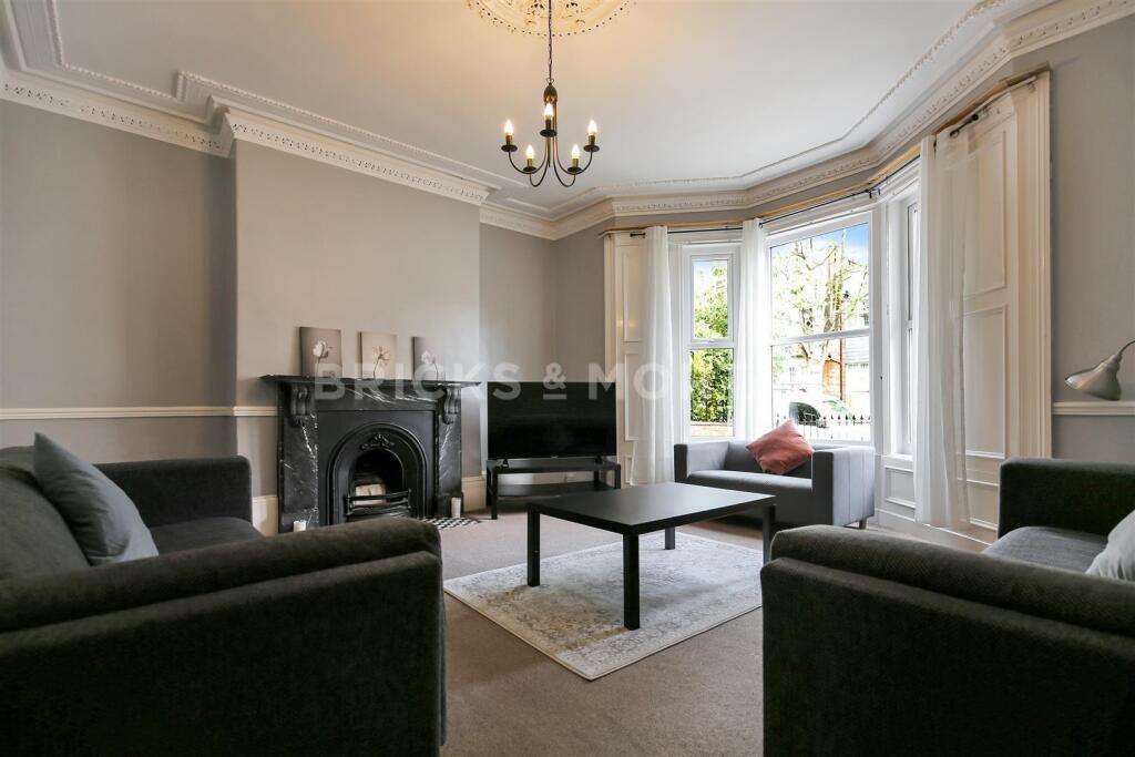 House in Newcastle upon Tyne - View 2