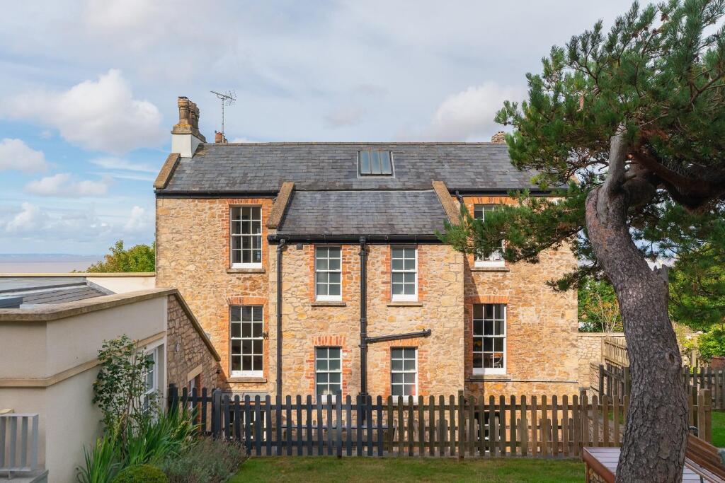 Wellington Terrace, Clevedon image 4