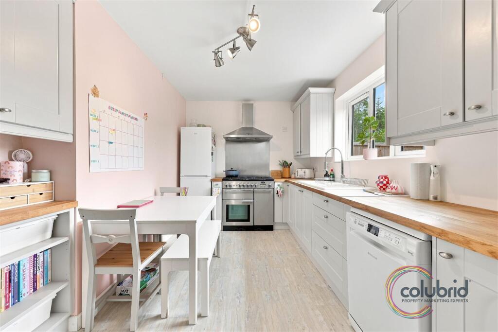 House in South Ockendon, Essex - View 5