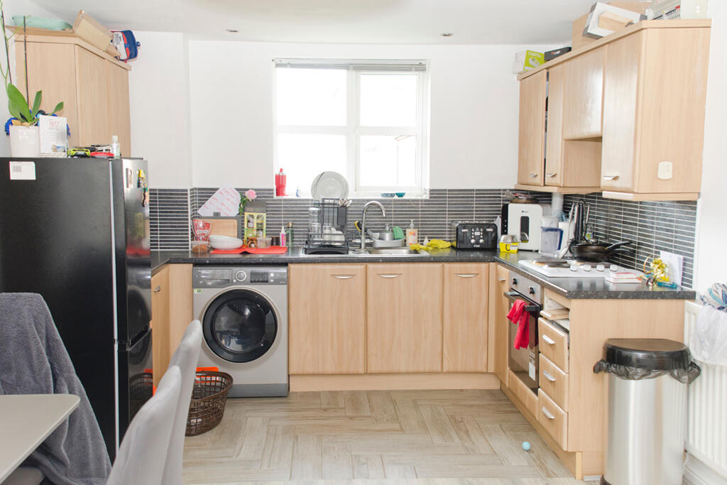 31, Kepwick Road photo 4
