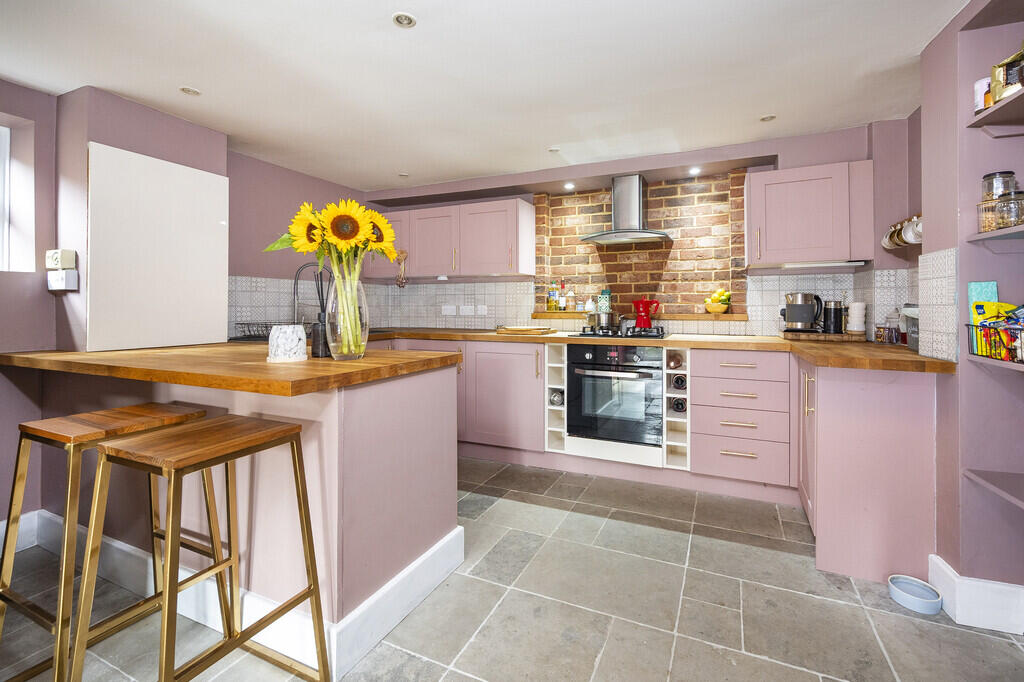 House in Babergh, Great Cornard - View 4