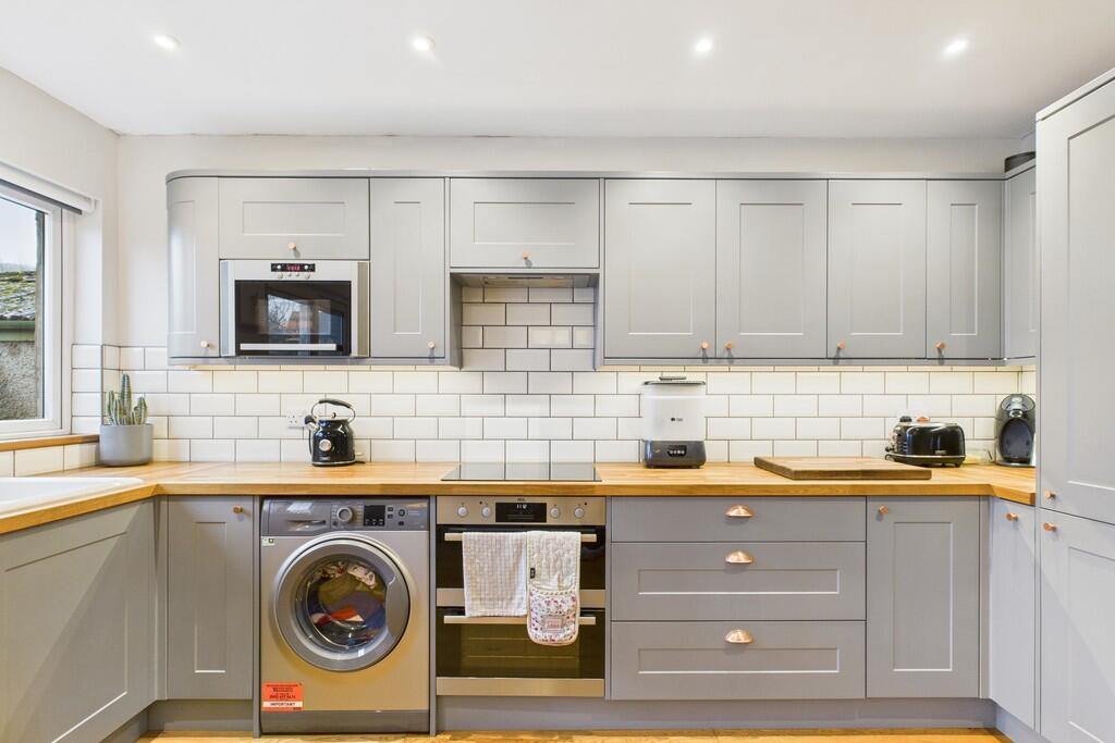 Woodlands View, The Banks, Staveley, Kendal, Cumbria, LA8 9NE photo 3