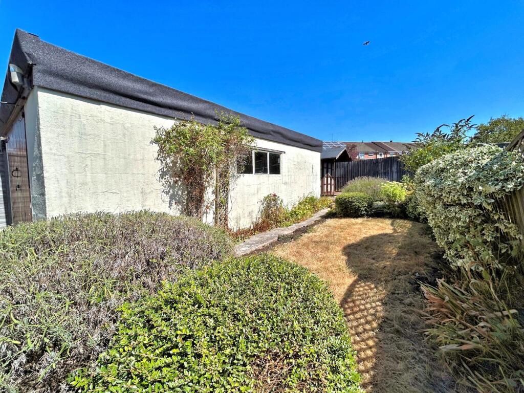 House in Thornbury, Milbury Heath - View 4
