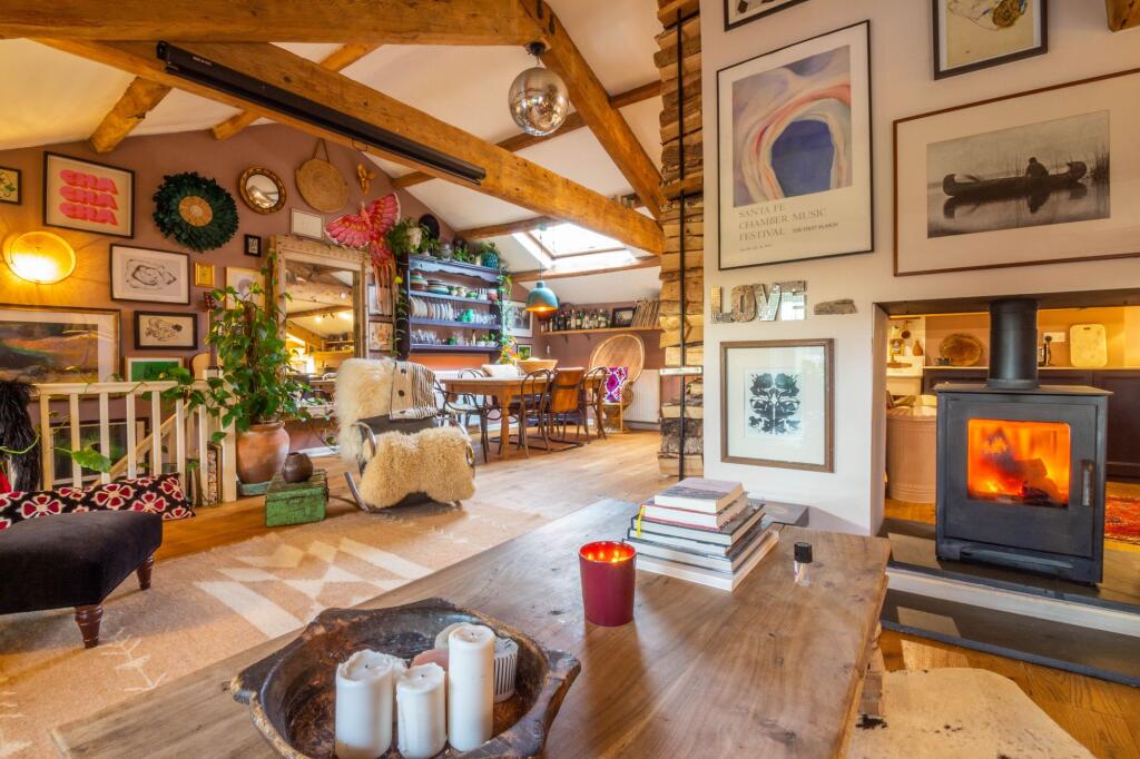 Main image of property: 99a Main Street, Sedbergh