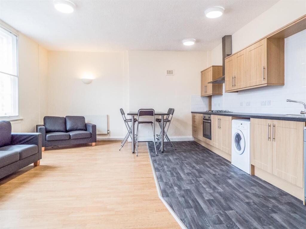 Main image of property: £99pppw - Westgate Road, City Centre