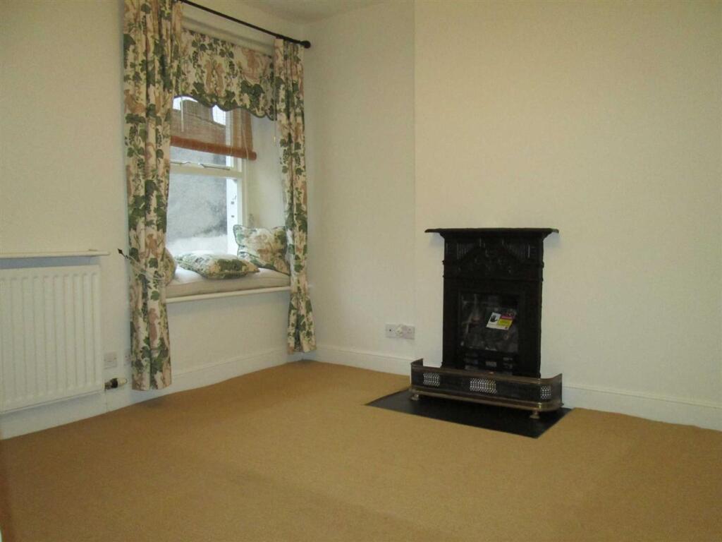 St. Helens Street, Cockermouth, CA13 photo 2