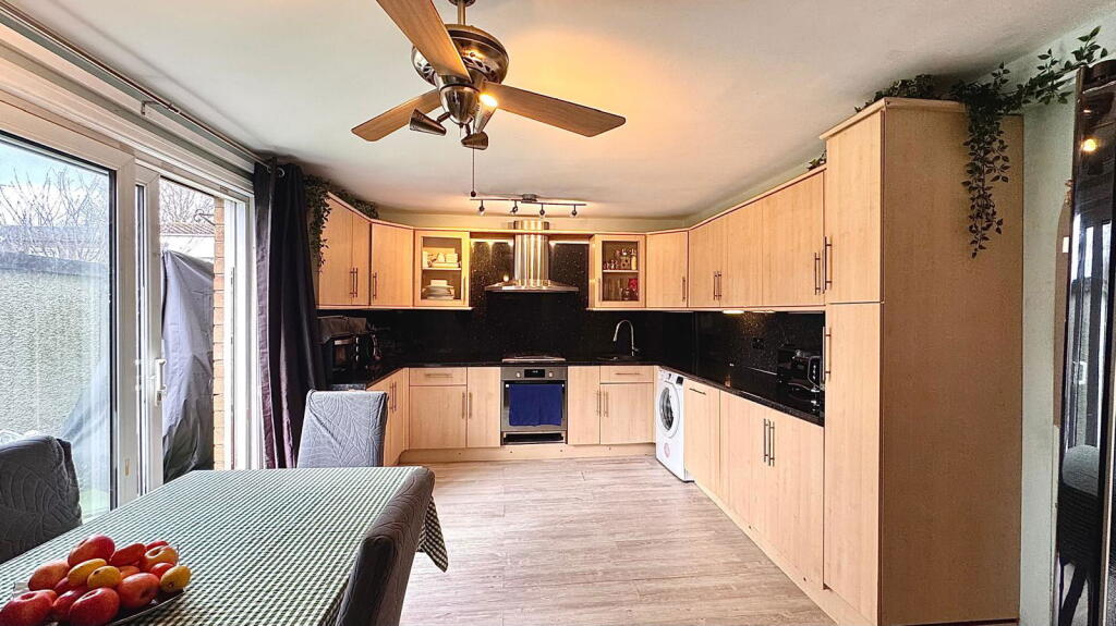 Feltons, Skelmersdale, WN8 6RP - Więcej