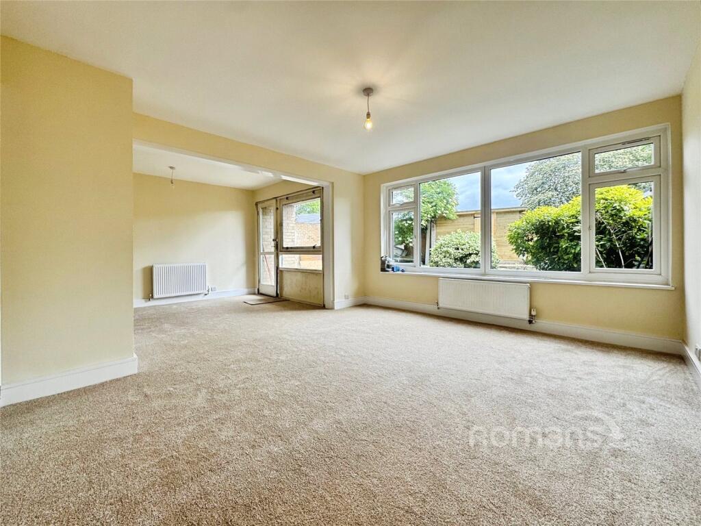 House in Rushmoor, Totland, Farnborough - View 3