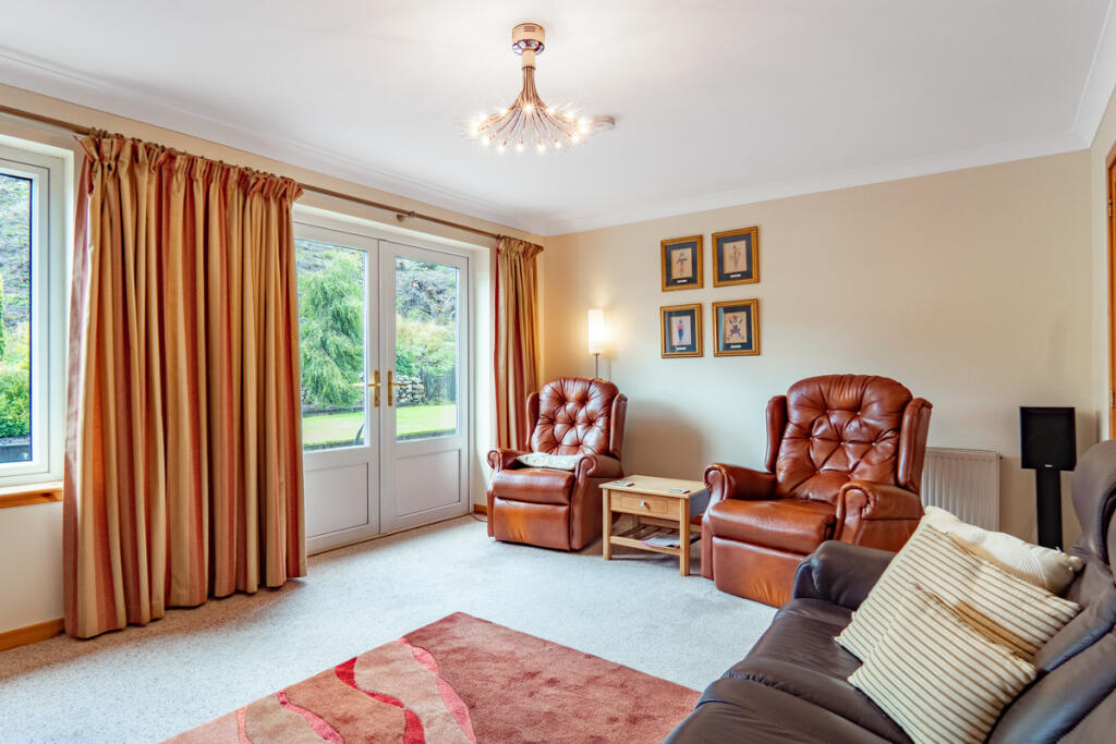 House in Perth - View 5