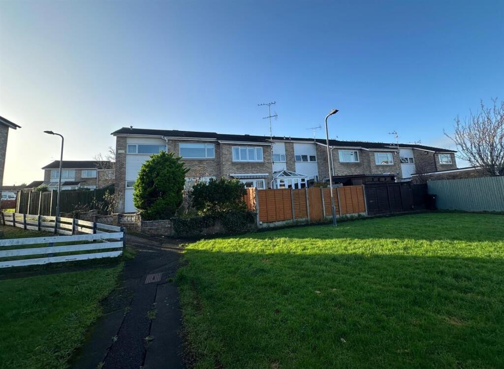 Main image of property: 26 Berkeley Gardens, Keynsham, Bristol
