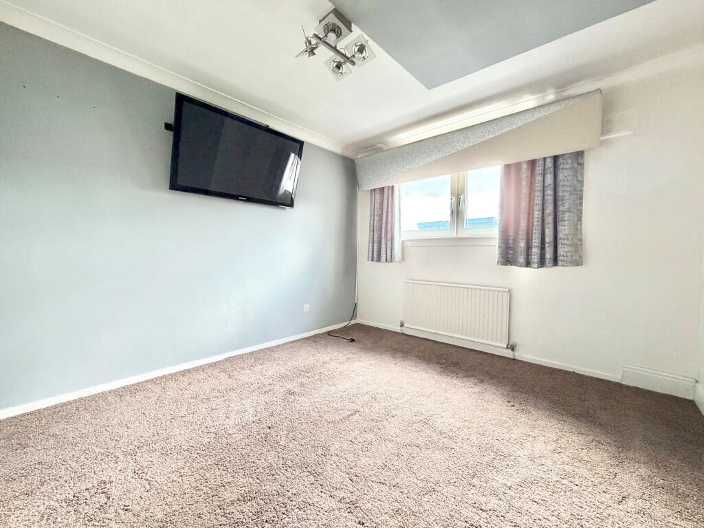 Balmore Drive, Hamilton photo 5