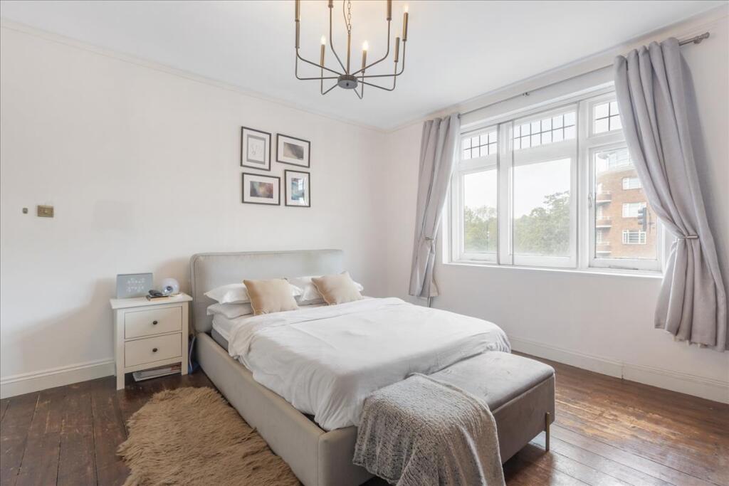 Apartment in London - View 2