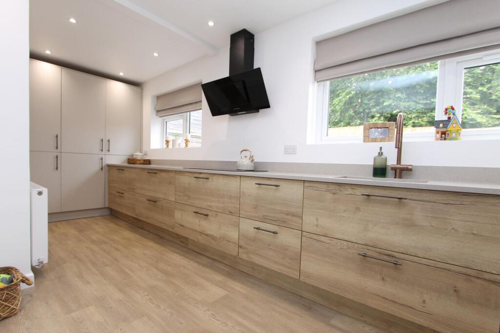 House in Dudley - View 3