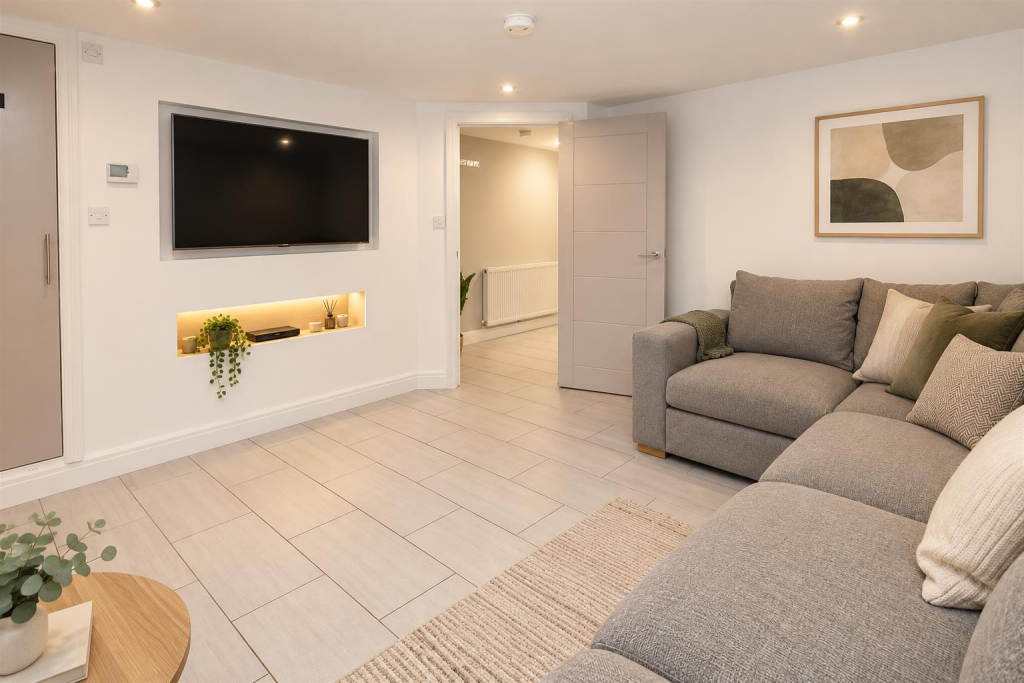 House in Cardiff - View 2