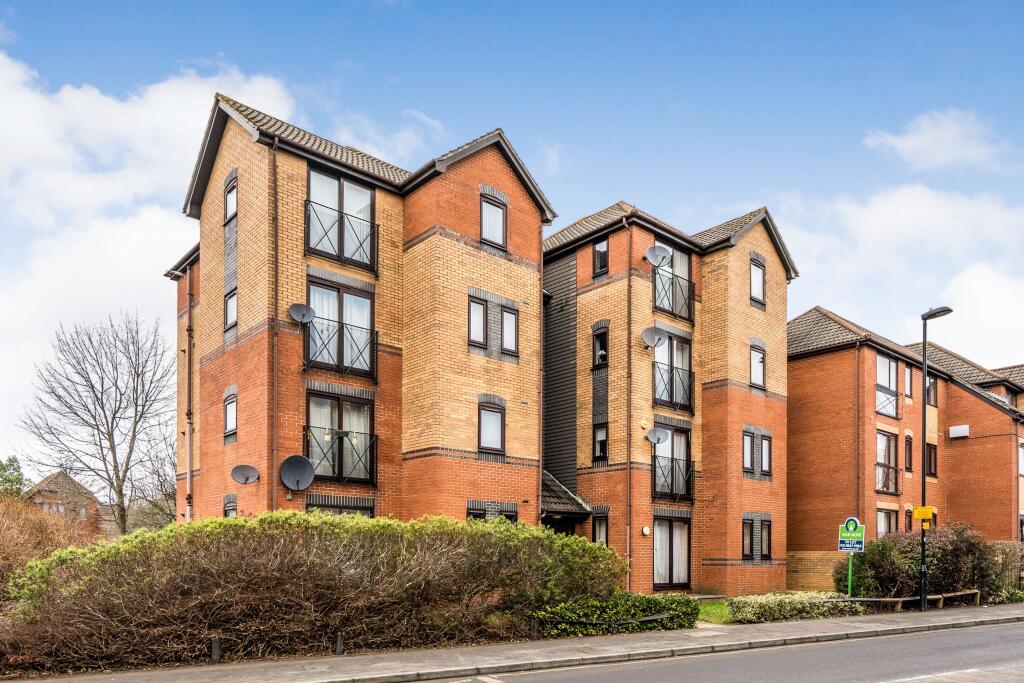 Main image of property: Park Street, Southampton, SO16