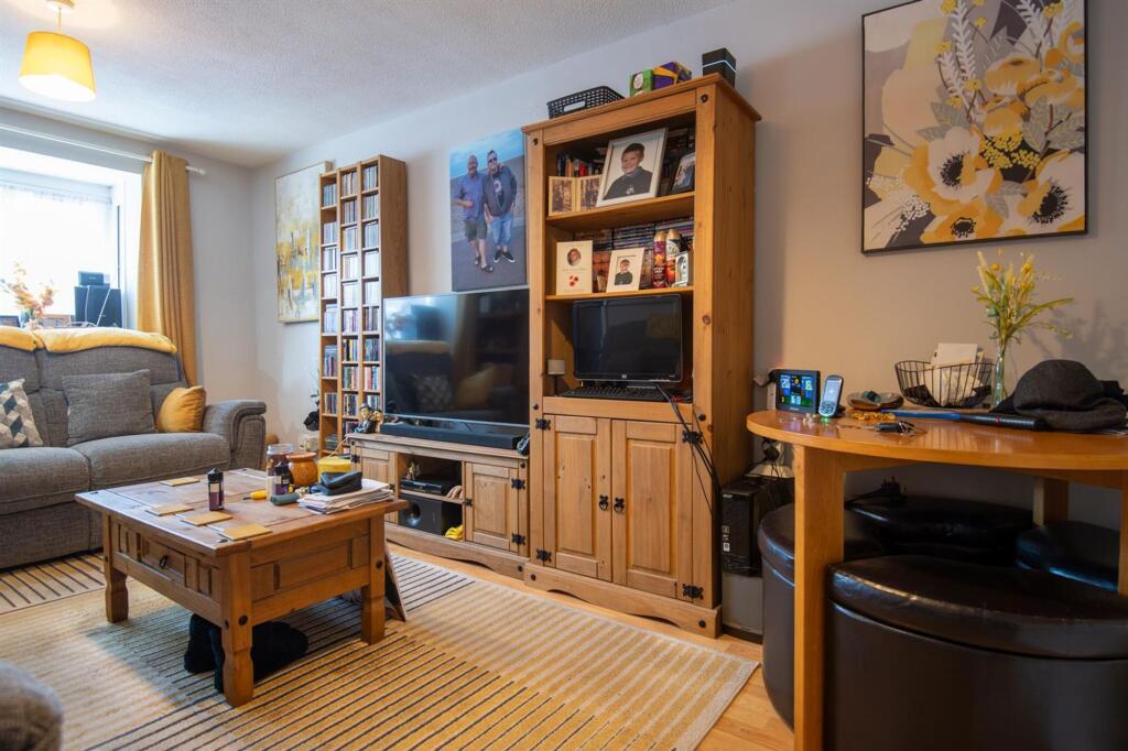 Apartment in Wellingborough, Burrow's Bush - View 5