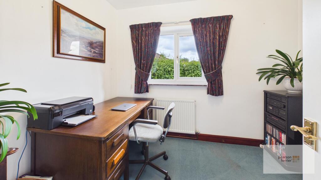 House in Bury, Kirklees - View 5