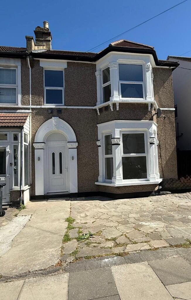 Main image of property: Wanstead Park Road, Ilford, London, IG1