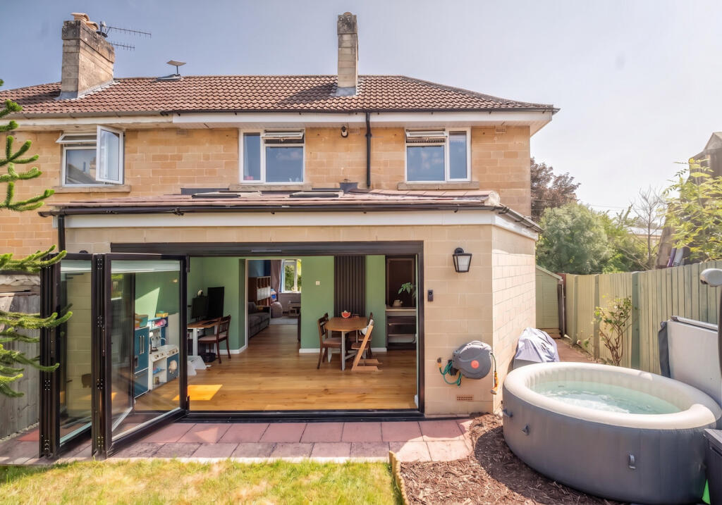 Catsley Place, Bath, BA1 - View 3
