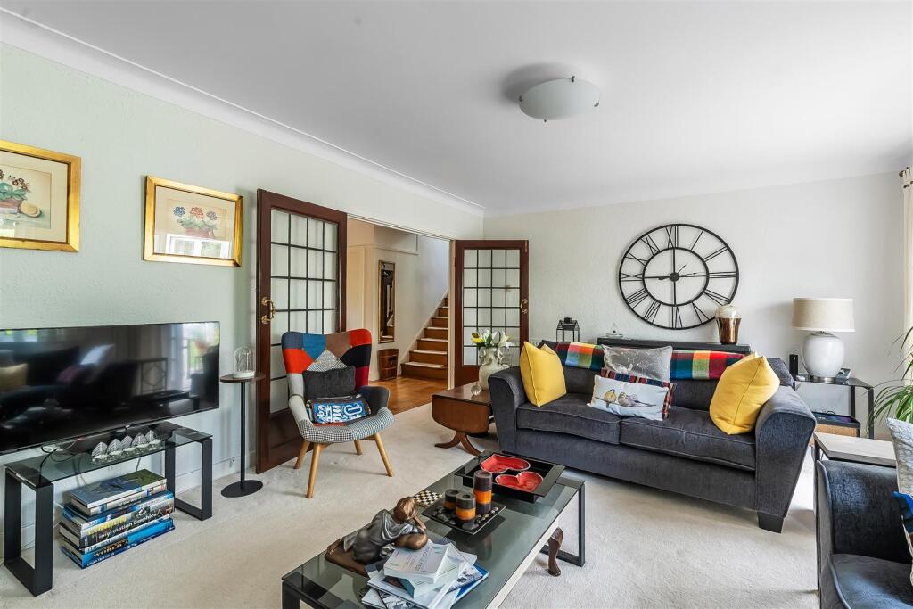 House in Epsom and Ewell, Stoneleigh - View 6
