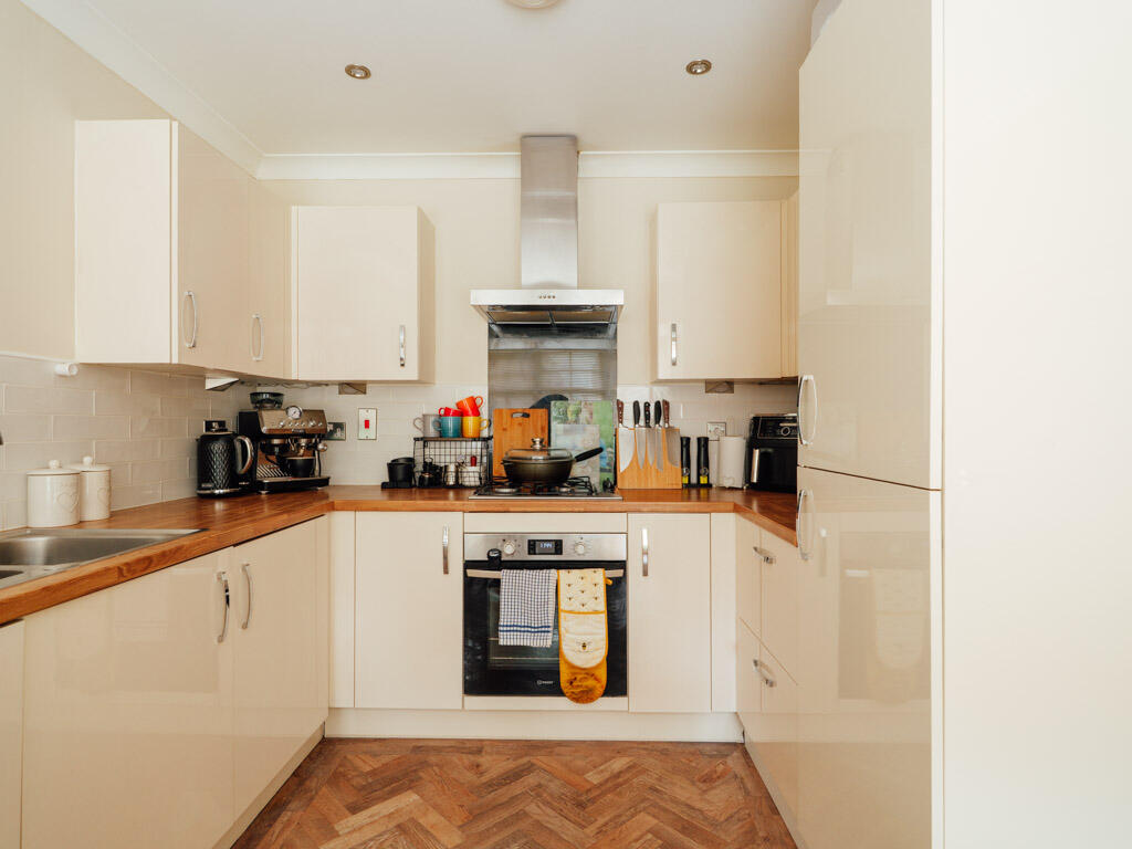 House in Worcester - View 4